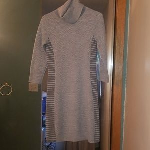 Athleta sz XS gray wool fitted sweater/dress